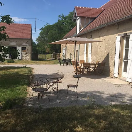 Holiday home Lumineux Avec Piscine Partagee Et Jardin Prive - Fr-1-489-557