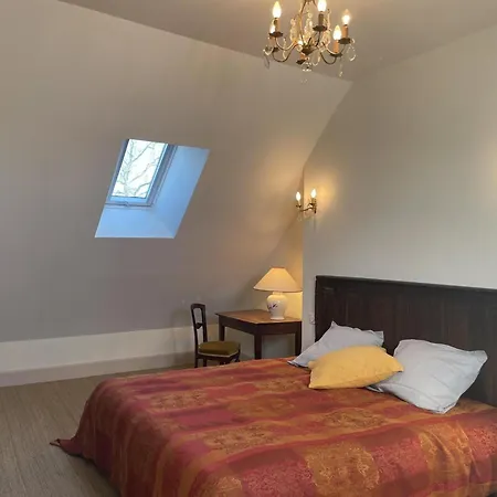 Familial Avec Piscine Partagee Et Jardin Tranquille Landhaus *