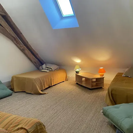 Familial Avec Piscine Partagee Et Jardin Tranquille *