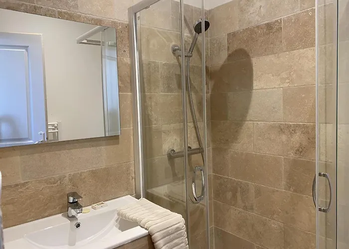 Calme Et Lumineux Dans Propriété De Caractère Avec Piscine - Fr-1-489-557 Hébergement de vacances Meillard