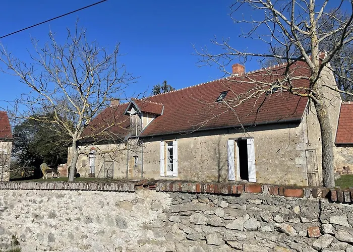 Calme Et Lumineux Dans Propriété De Caractère Avec Piscine - Fr-1-489-557