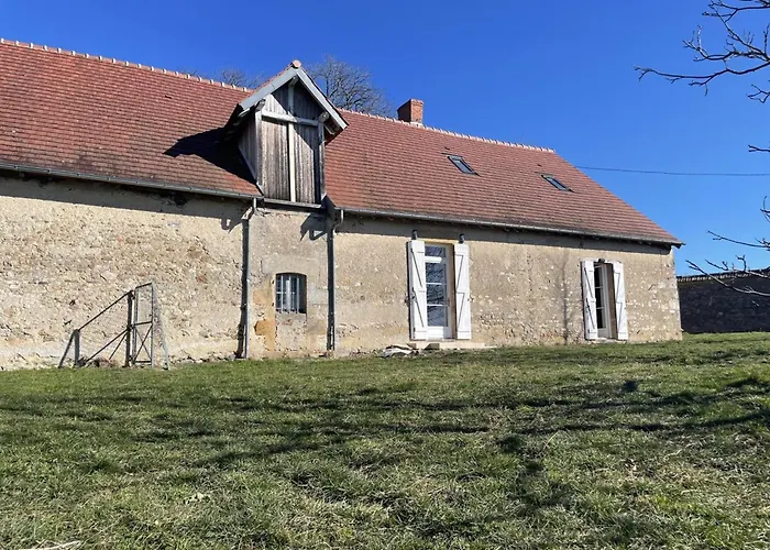 Calme Et Lumineux Dans Propriété De Caractère Avec Piscine - Fr-1-489-557 * Meillard