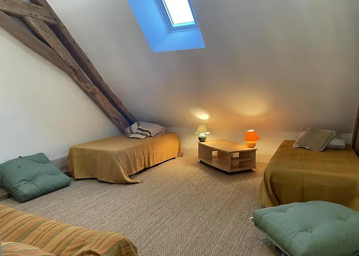 Calme Et Lumineux Dans Propriété De Caractère Avec Piscine - Fr-1-489-557 *